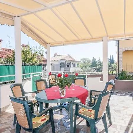 One-bedroom In Дом отдыха Пореч
